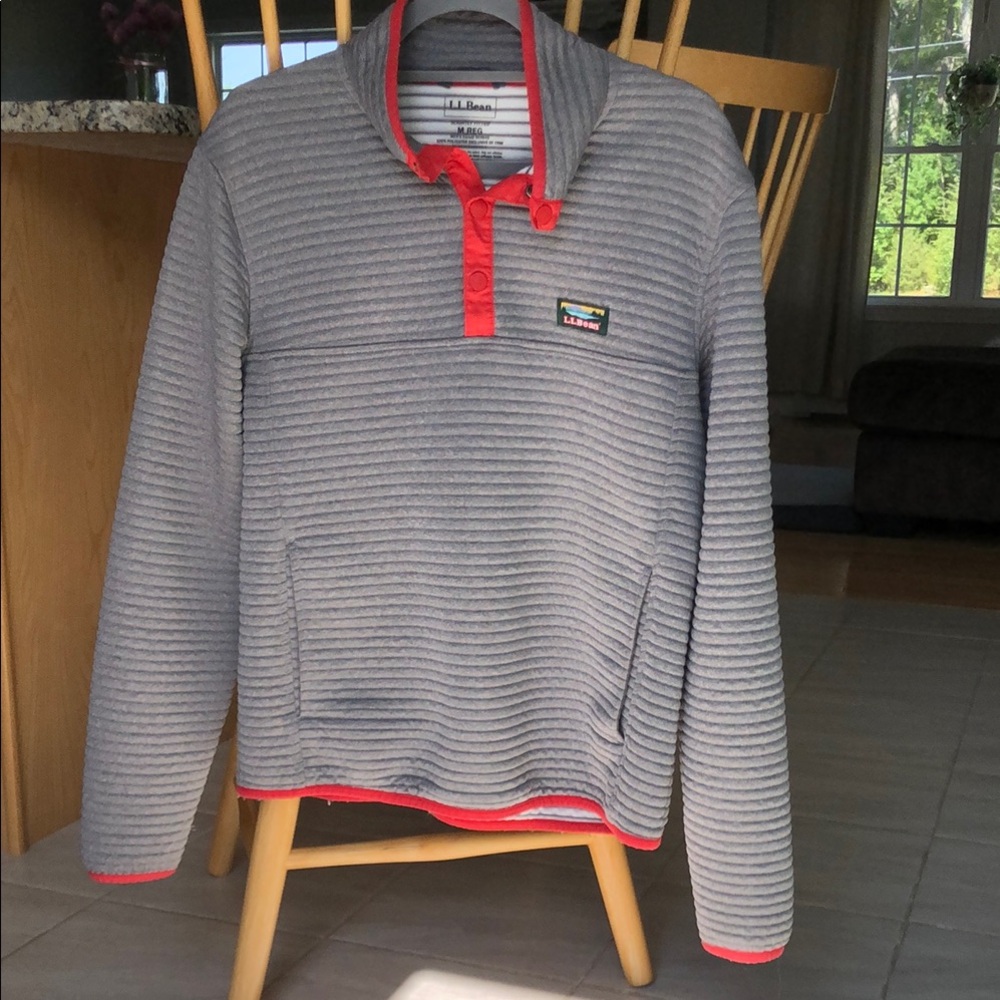 Men’s Medium LLBean Airlight Knit Pullover. Grey/Red